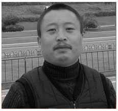 袁碧刚
1976年出生，陕西咸阳人
长沙学院艺术系任教
湖南省美术家协会会员